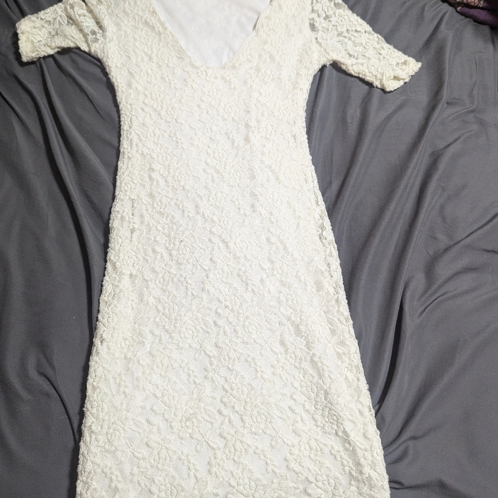 Dress - Picture 2 of 4